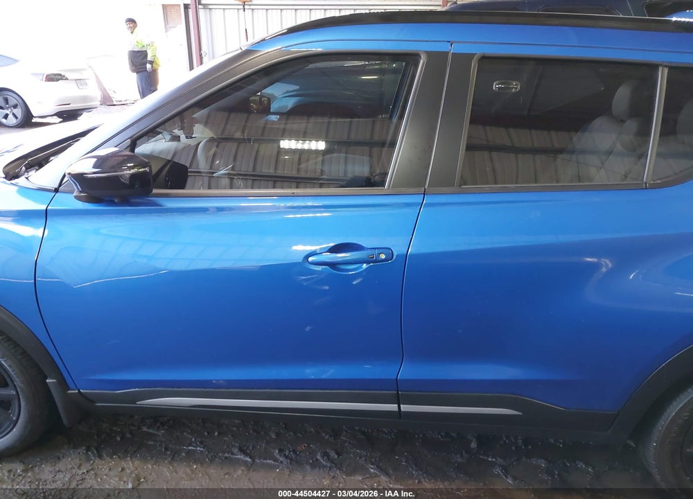 2024 NISSAN KICKS SR XTRONIC CVT VIN: 3N1CP5DV7RL559432