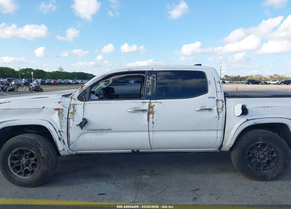 2021 TOYOTA TACOMA SR5 V6 VIN: 3TMAZ5CN7MM158952