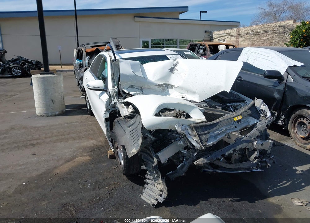 2018 MERCEDES-BENZ C 300 VIN: 55SWF4JB1JU236433
