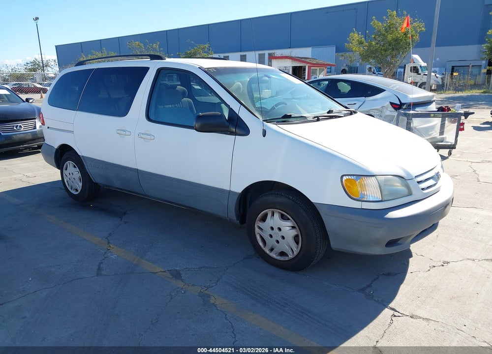 2002 TOYOTA SIENNA CE VIN: 4T3ZF19C32U459840