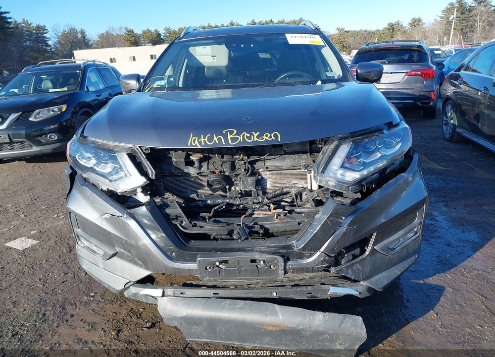 2018 NISSAN ROGUE SL VIN: JN8AT2MV8JW327262