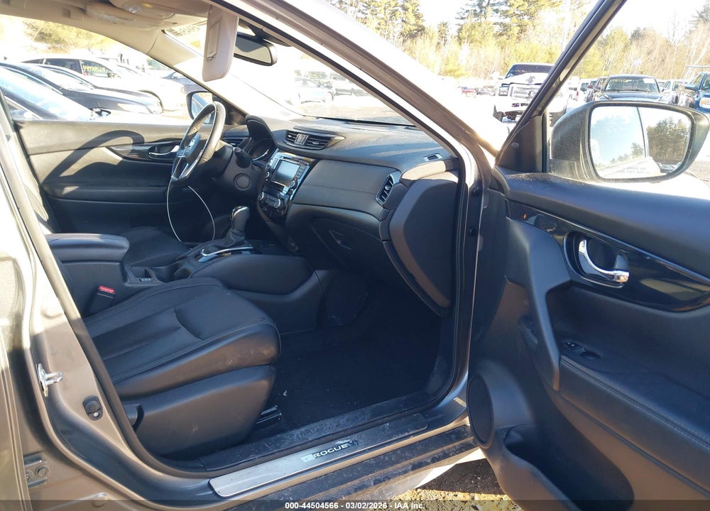 2018 NISSAN ROGUE SL VIN: JN8AT2MV8JW327262