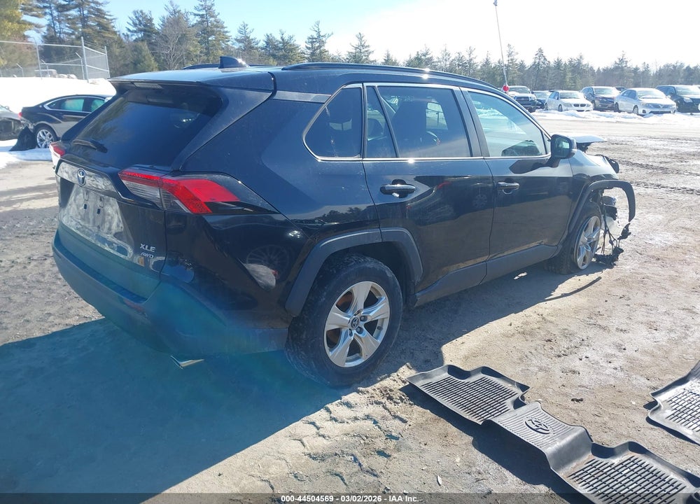 2019 TOYOTA RAV4 XLE VIN: 2T3P1RFV5KC048970
