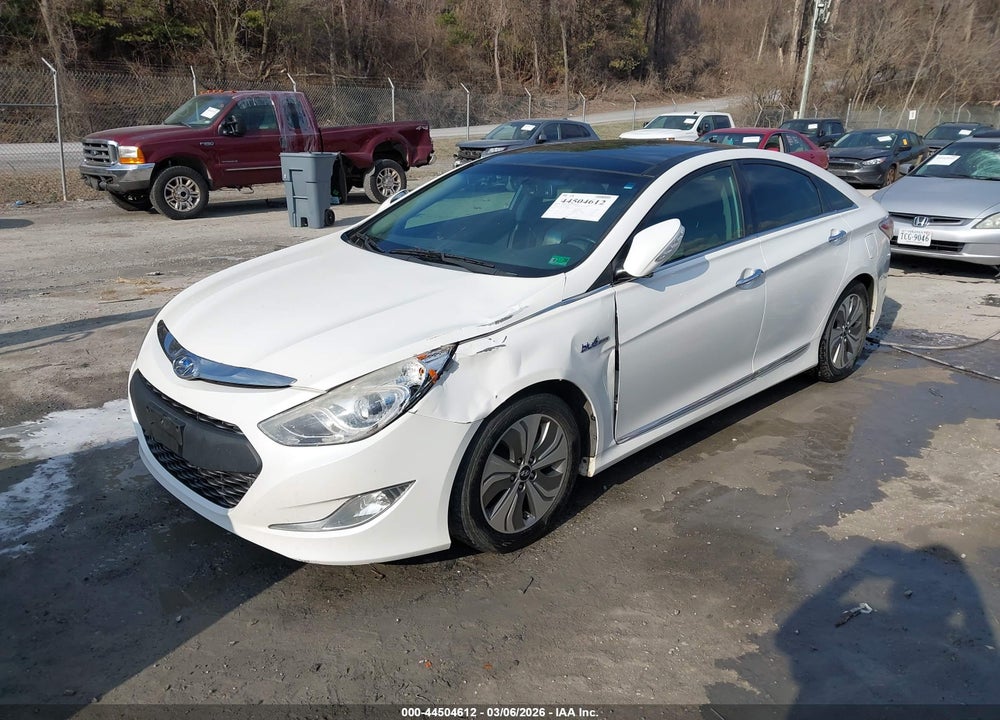 2015 HYUNDAI SONATA HYBRID LIMITED VIN: KMHEC4A41FA128090