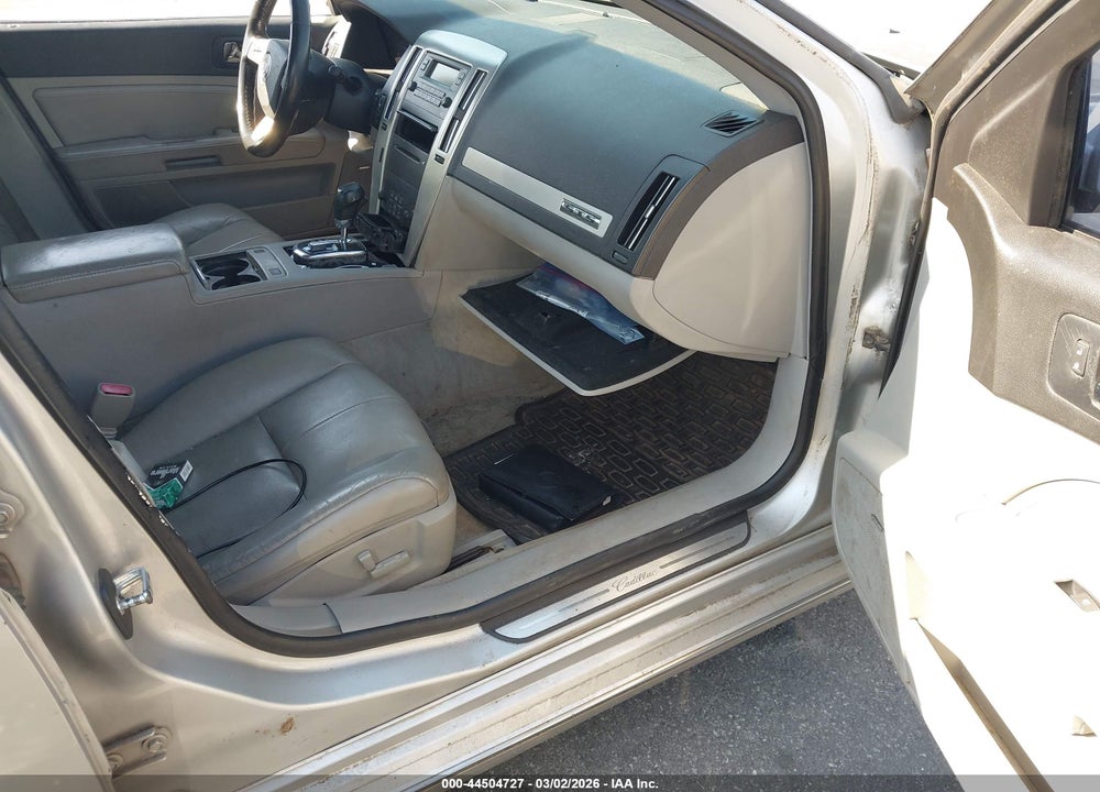 2011 CADILLAC STS LUXURY SPORT VIN: 1G6DU6ED8B0104780