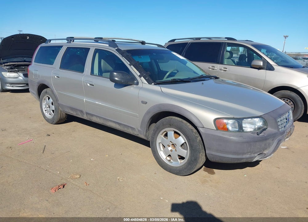 2004 VOLVO XC70 2.5T VIN: YV1SZ59H241148648