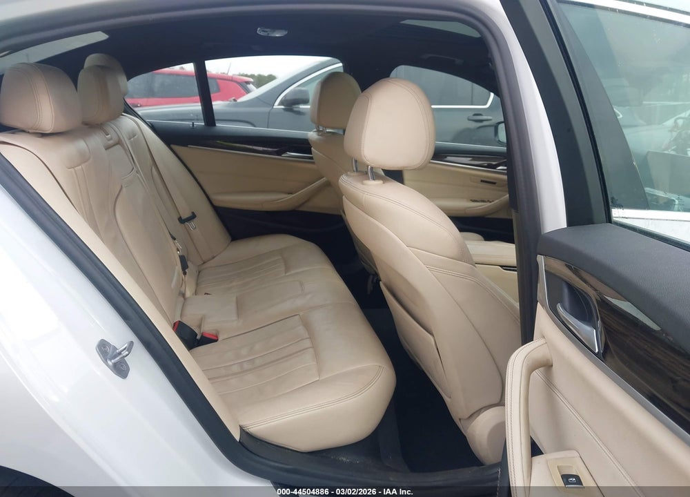 2019 BMW 530E IPERFORMANCE VIN: WBAJA9C50KB393029