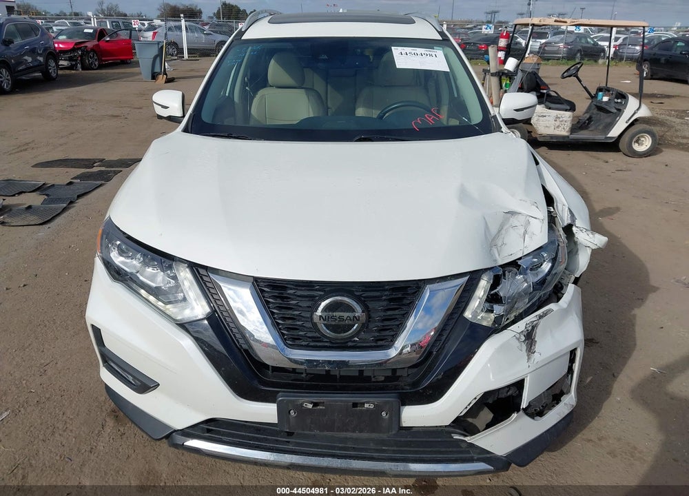2018 NISSAN ROGUE SL VIN: 5N1AT2MT5JC823563