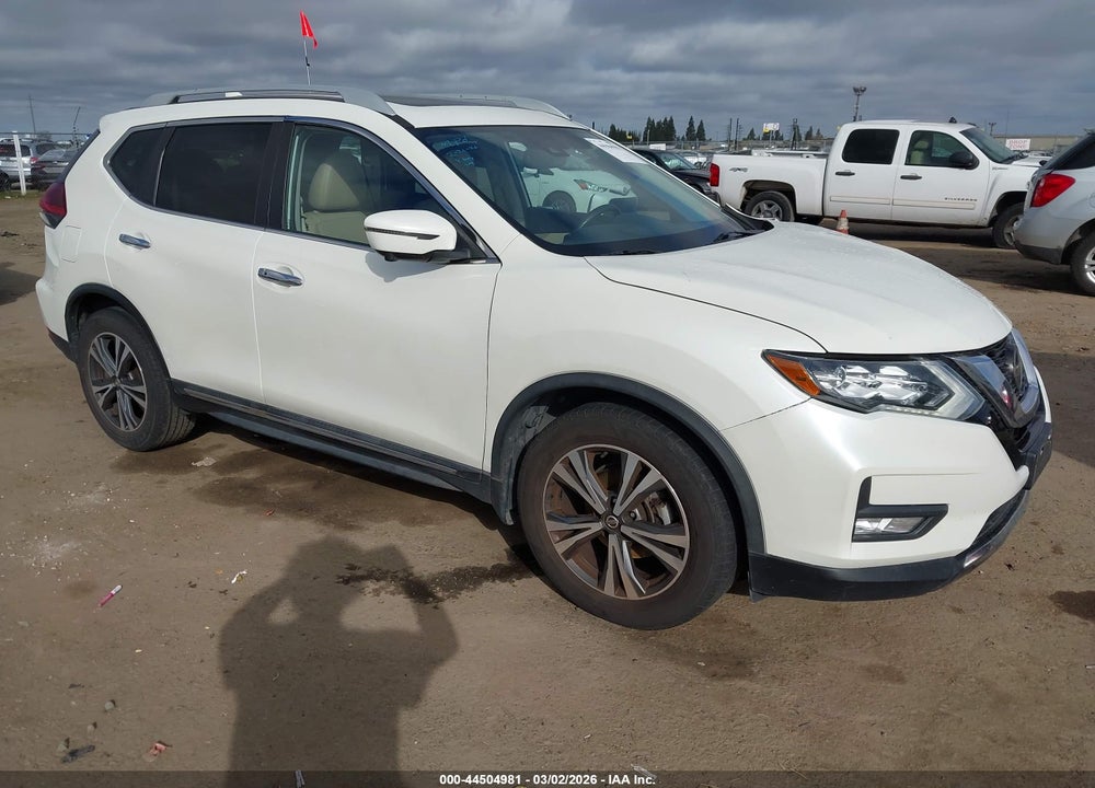 2018 NISSAN ROGUE SL VIN: 5N1AT2MT5JC823563