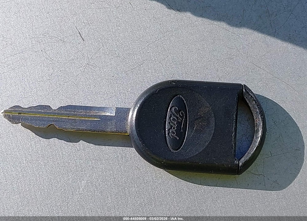 2010 FORD FOCUS SE VIN: 1FAHP3FNXAW183480