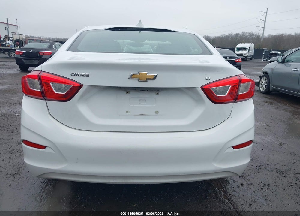 2018 CHEVROLET CRUZE LT AUTO VIN: 1G1BE5SM9J7232797