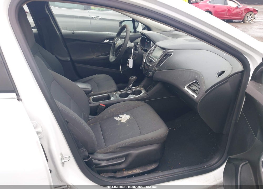 2018 CHEVROLET CRUZE LT AUTO VIN: 1G1BE5SM9J7232797