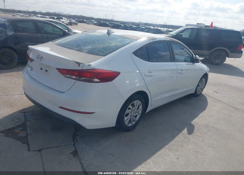 2017 HYUNDAI ELANTRA SE VIN: 5NPD74LF1HH136091