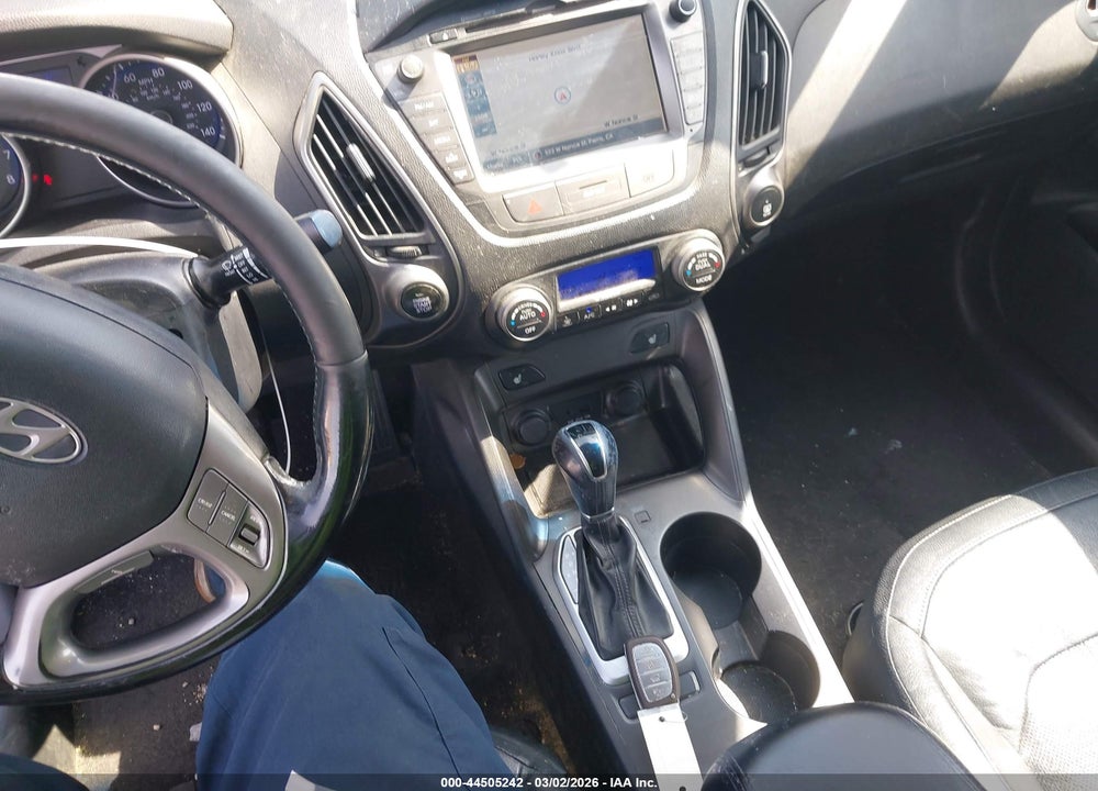 2015 HYUNDAI TUCSON LIMITED VIN: KM8JU3AG7FU992530