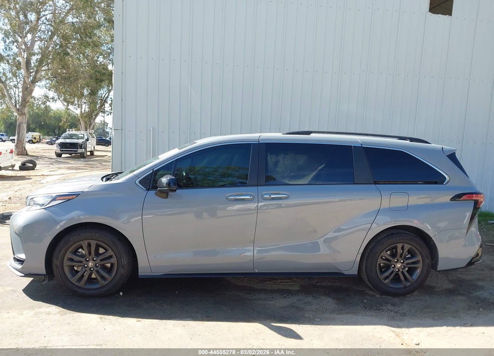 2024 TOYOTA SIENNA XSE VIN: 5TDDSKFC1RS113118