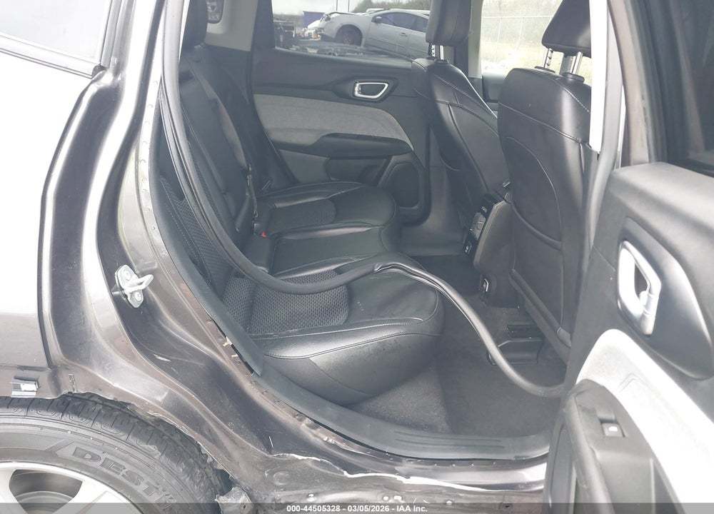 2022 JEEP COMPASS LATITUDE FWD VIN: 3C4NJCBB1NT113002