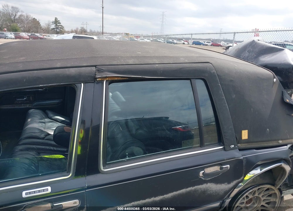 1991 LINCOLN TOWN CAR SIGNATURE VIN: 1LNCM82W9MY688407