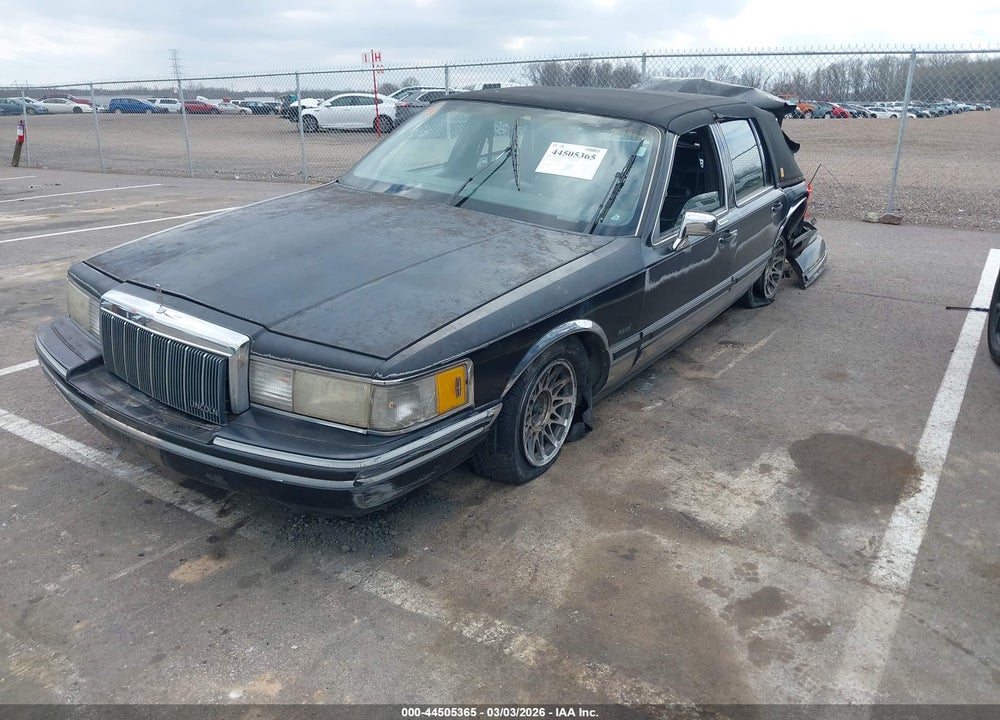 1991 LINCOLN TOWN CAR SIGNATURE VIN: 1LNCM82W9MY688407