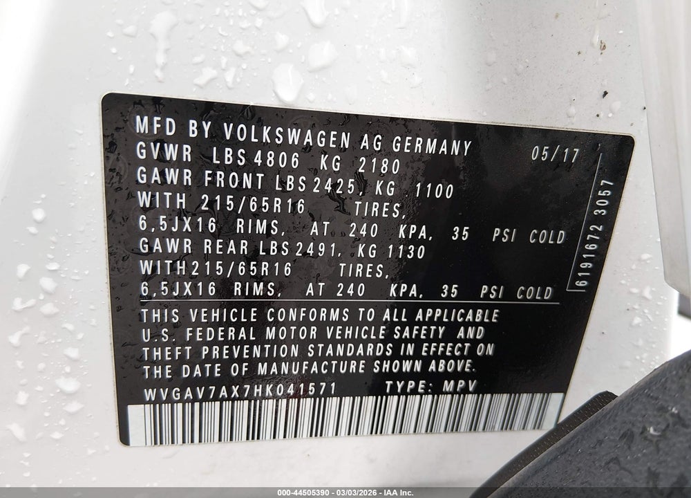 2017 VOLKSWAGEN TIGUAN 2.0T/2.0T S VIN: WVGAV7AX7HK041571
