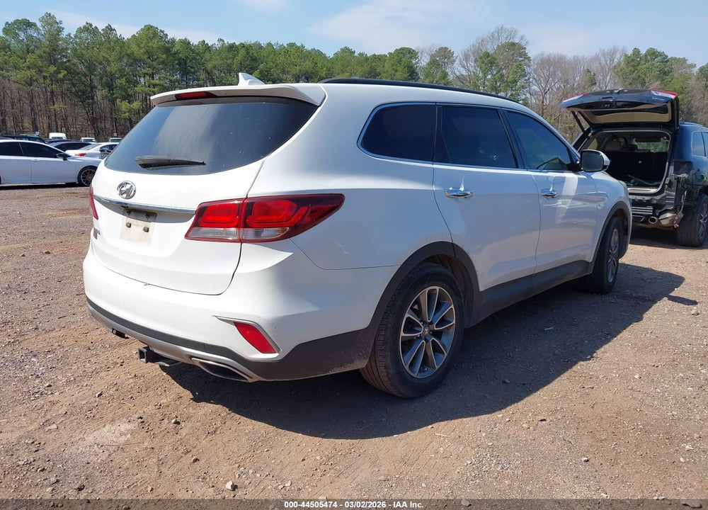 2017 HYUNDAI SANTA FE SE VIN: KM8SM4HF8HU170524