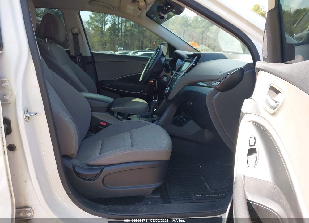 2017 HYUNDAI SANTA FE SE VIN: KM8SM4HF8HU170524