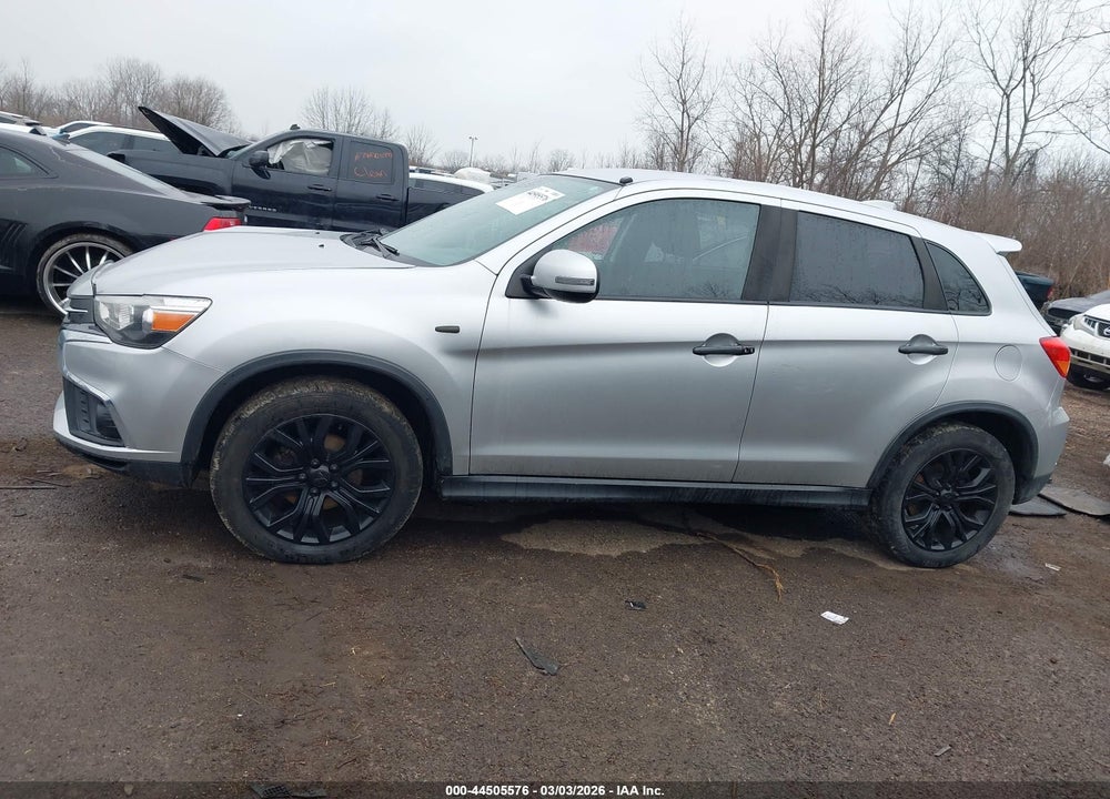 2018 MITSUBISHI OUTLANDER SPORT 2.0 ES VIN: JA4AP3AUXJZ032741