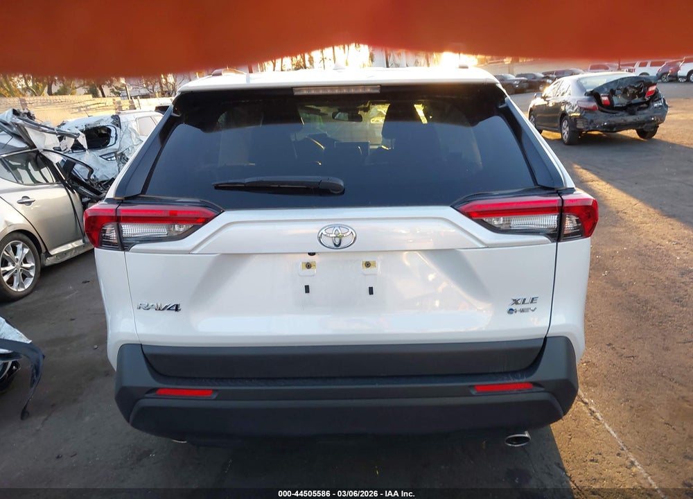 2025 TOYOTA RAV4 HYBRID XLE PREMIUM VIN: JTMB6RFV5SJ073764