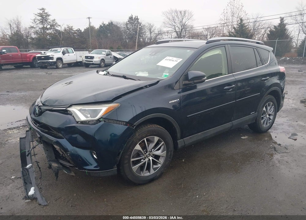 2017 TOYOTA RAV4 HYBRID XLE VIN: JTMRJREV9HD112877