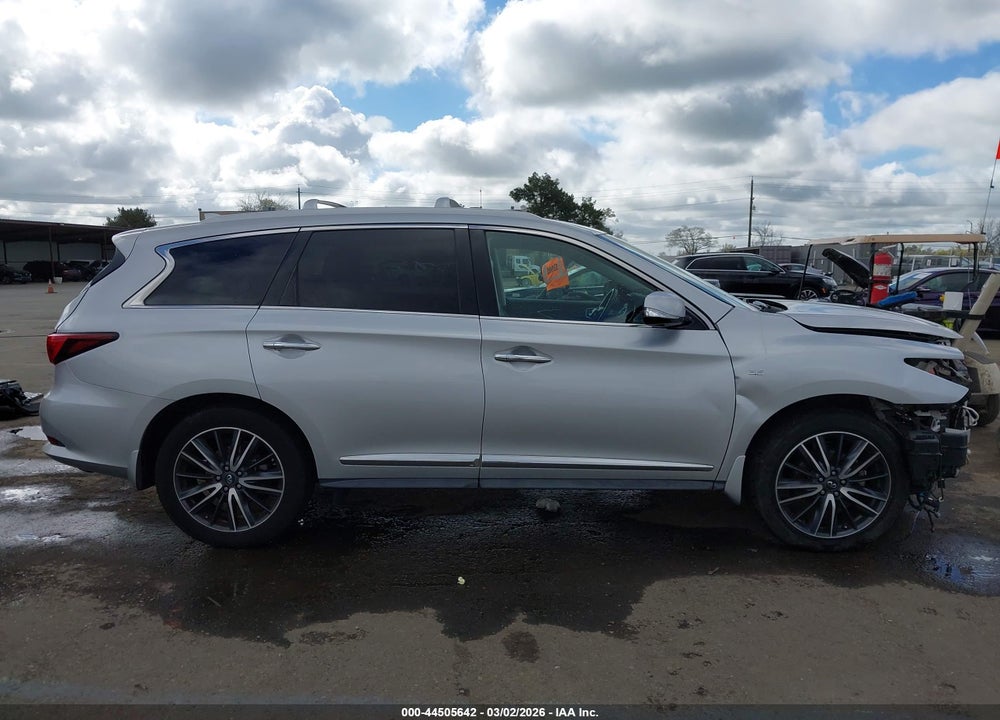 2017 INFINITI QX60 VIN: 5N1DL0MM4HC555979