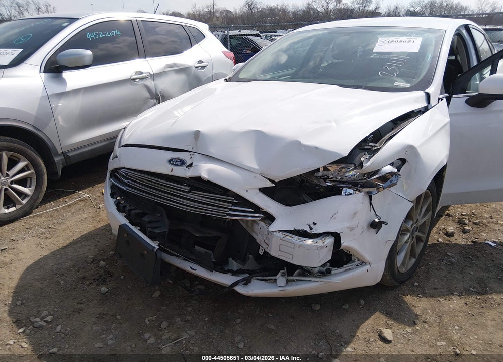 2017 FORD FUSION SE VIN: 3FA6P0H7XHR231111