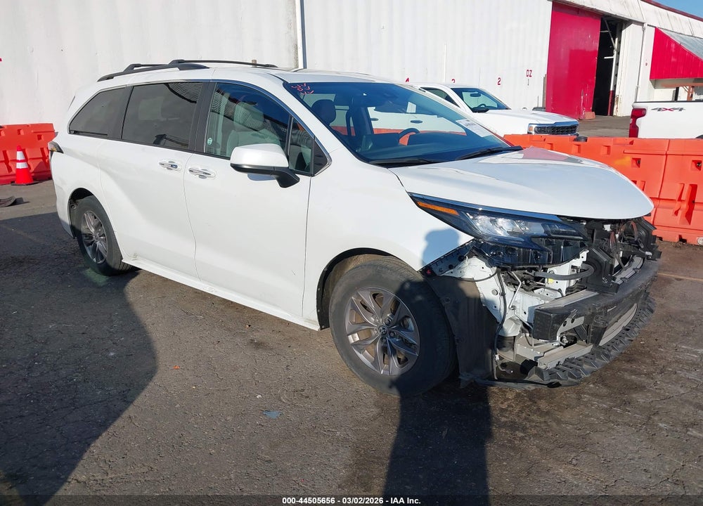 2023 TOYOTA SIENNA XLE VIN: 5TDYSKFC1PS074206