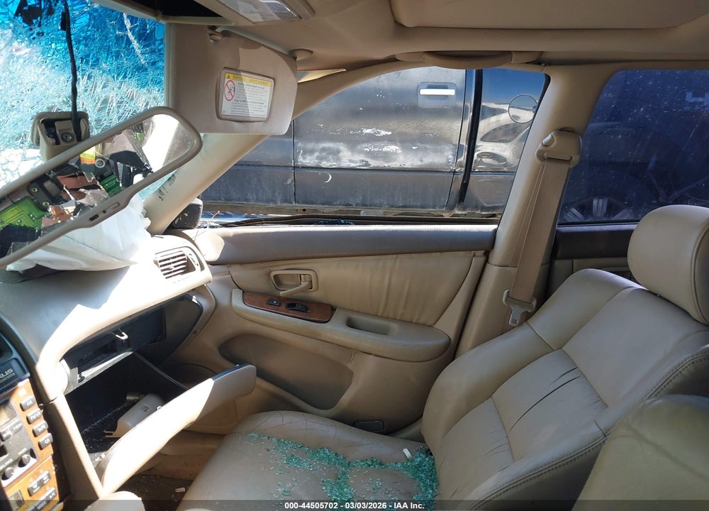 2001 LEXUS ES 300 VIN: JT8BF28G315112055