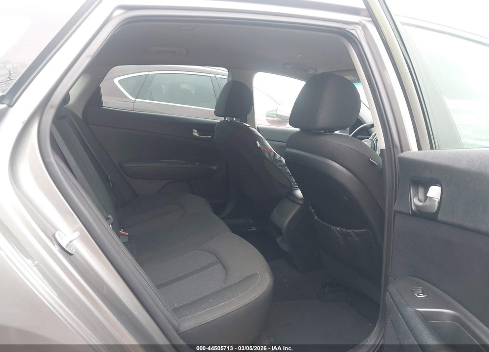 2016 KIA OPTIMA LX VIN: 5XXGT4L30GG103351