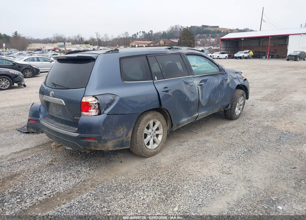 2013 TOYOTA HIGHLANDER SE V6 VIN: 5TDBK3EH4DS261430