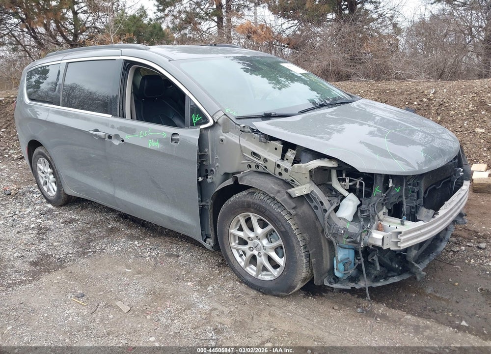 2022 CHRYSLER PACIFICA TOURING L VIN: 2C4RC1BG9NR142228