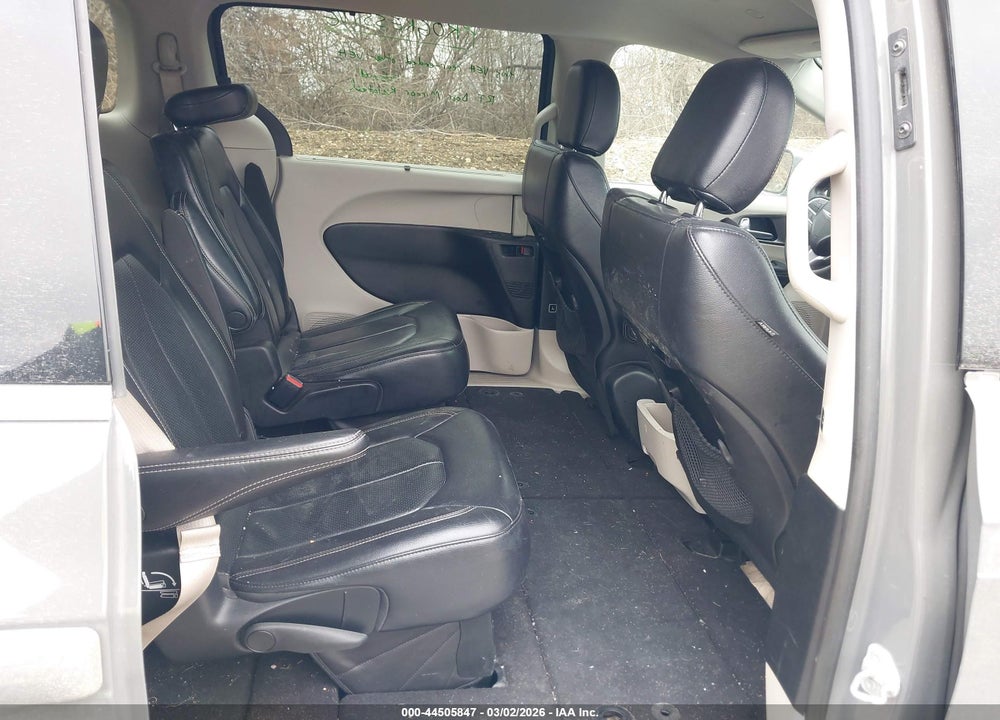 2022 CHRYSLER PACIFICA TOURING L VIN: 2C4RC1BG9NR142228