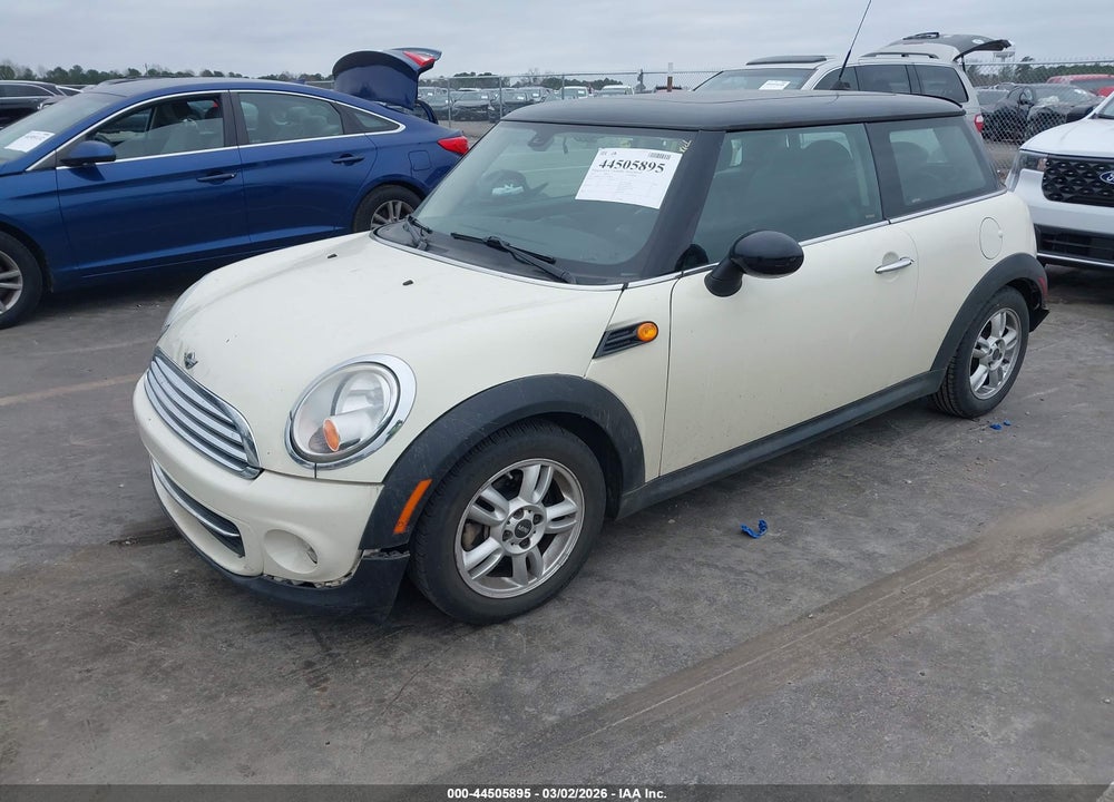 2012 MINI COOPER VIN: WMWSU3C50CT254684