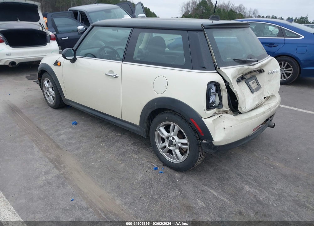 2012 MINI COOPER VIN: WMWSU3C50CT254684