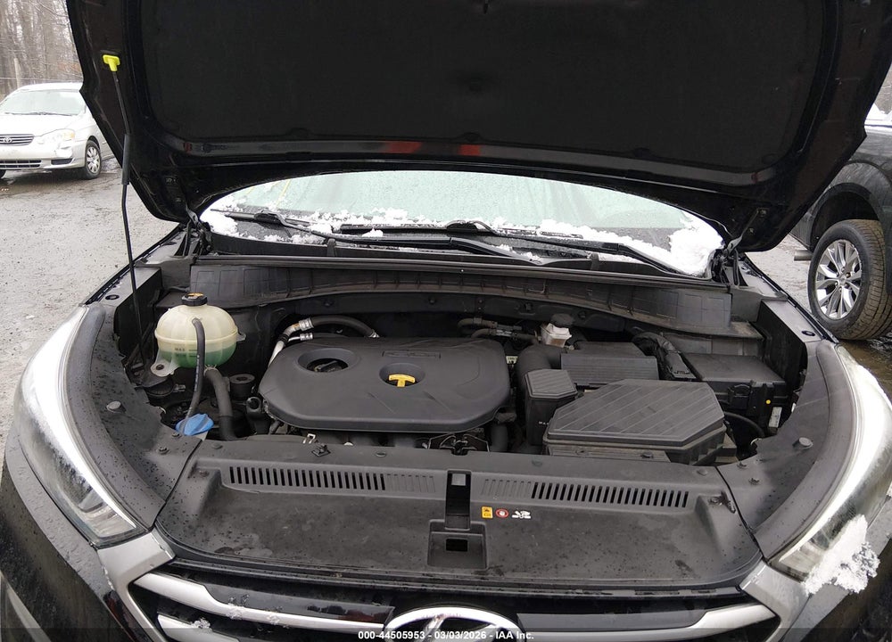 2017 HYUNDAI TUCSON SE VIN: KM8J33A4XHU488579