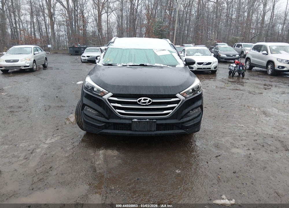 2017 HYUNDAI TUCSON SE VIN: KM8J33A4XHU488579