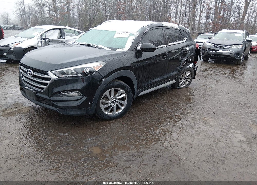 2017 HYUNDAI TUCSON SE VIN: KM8J33A4XHU488579