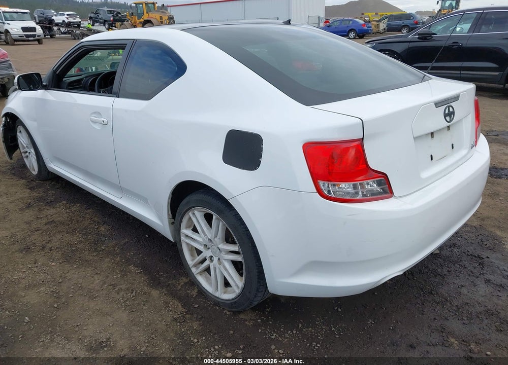 2011 SCION TC VIN: JTKJF5C70B3002365