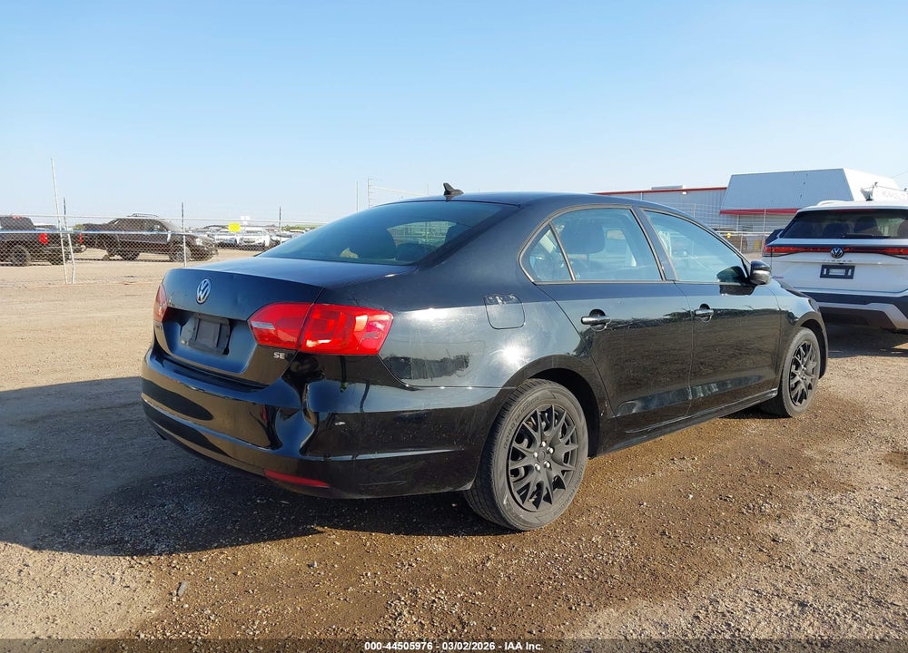2014 VOLKSWAGEN JETTA 1.8T SE VIN: 3VWD17AJXEM366709