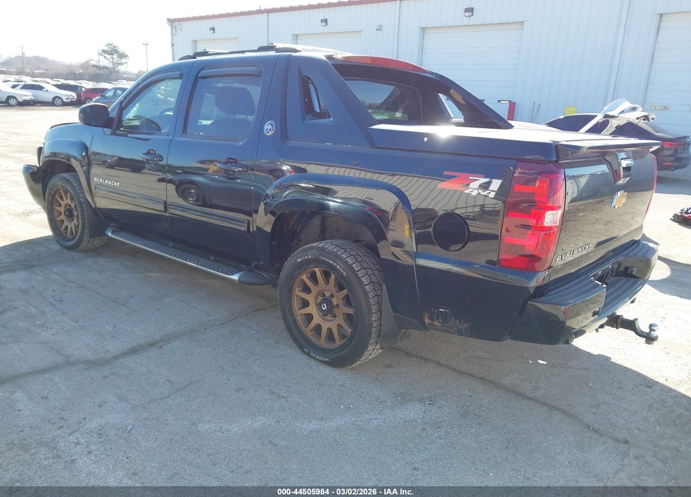 2013 CHEVROLET AVALANCHE LT VIN: 3GNTKFE77DG337886