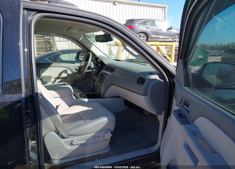 2013 CHEVROLET AVALANCHE LT VIN: 3GNTKFE77DG337886