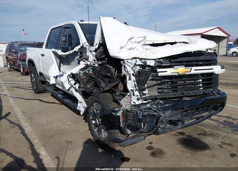 2024 CHEVROLET SILVERADO 2500HD 4WD  STANDARD BED CUSTOM VIN: 2GC4YME70R1163241