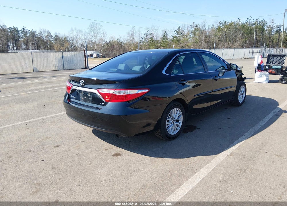2017 TOYOTA CAMRY LE VIN: 4T1BF1FK8HU654329