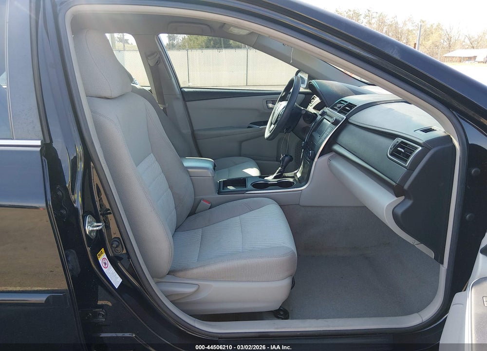 2017 TOYOTA CAMRY LE VIN: 4T1BF1FK8HU654329