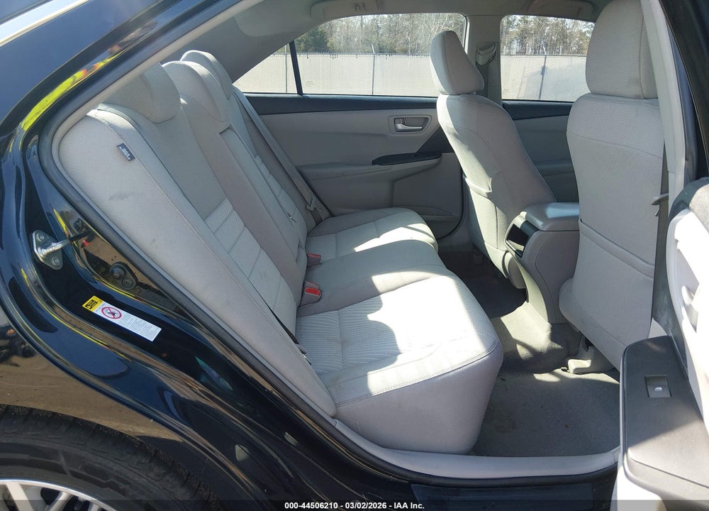 2017 TOYOTA CAMRY LE VIN: 4T1BF1FK8HU654329