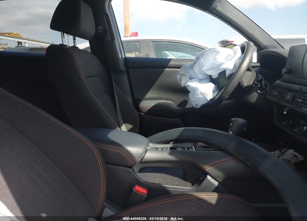 2024 HONDA HR-V 2WD SPORT/2WD SPORT W/O BSI VIN: 3CZRZ1H55RM722099